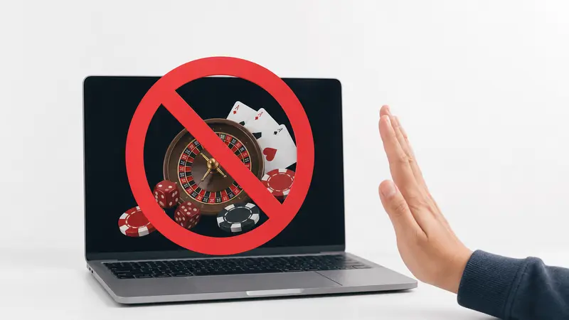 OJK Memerintahkan Bank untuk Memantau Akun Perjudian Online Ilegal